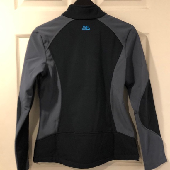 Jacket - Picture 3 of 4